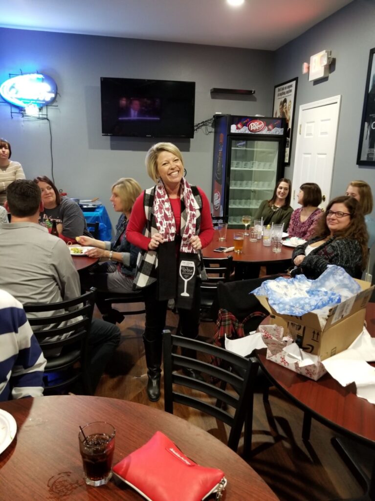 7 West Bar & Grill 6
